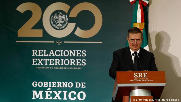 México descarta imponer restricciones de viajes por ómicron
