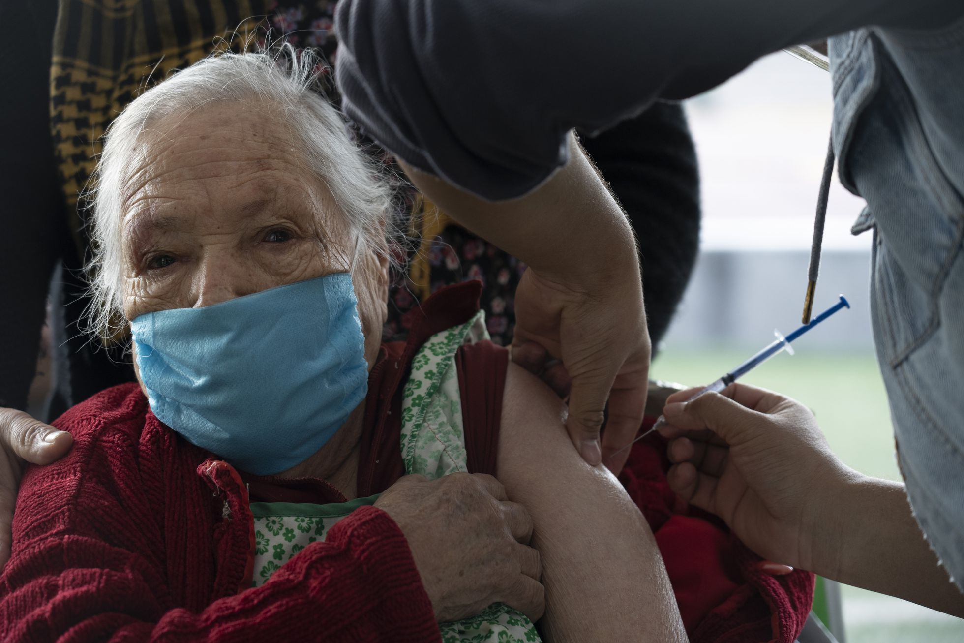 Vacunación de adultos mayores en Ciudad de México, en abril. MONICA GONZALEZ