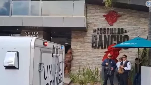 Captan en el momento exacto del asesinato de empresario zacatecano en un restaurante de Aguascalientes