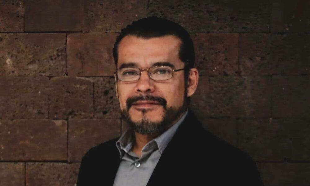 Escándalo sacude la campaña de Lucy Meza: Portavoz renuncia tras graves acusaciones de abuso