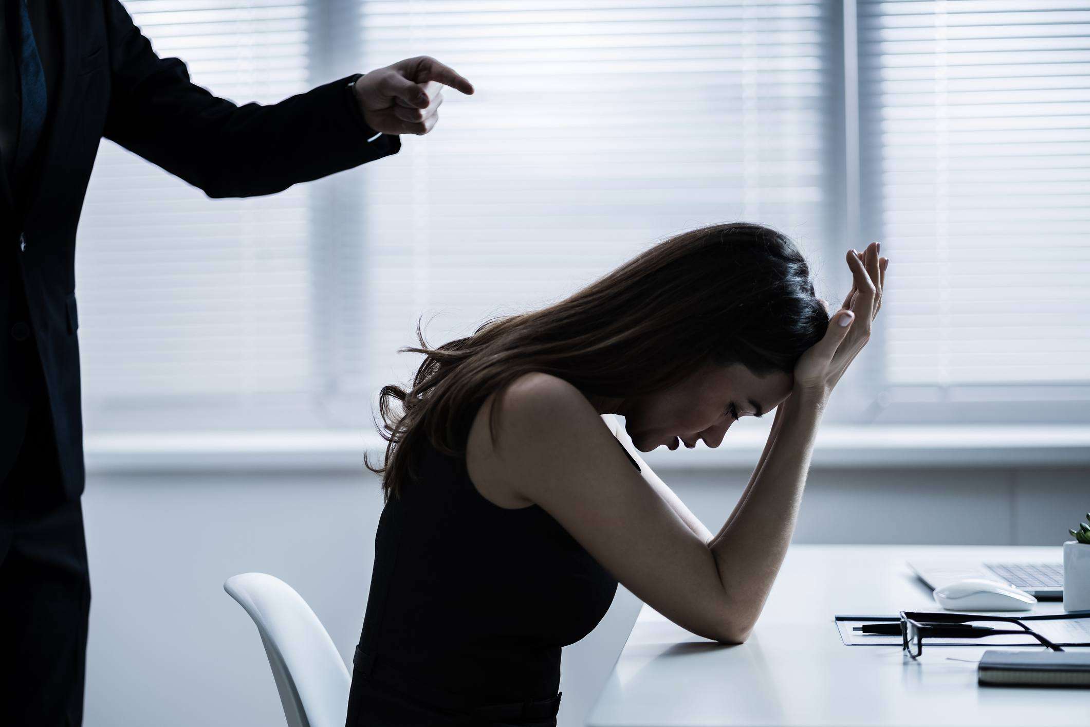Persecución de extrabajadores